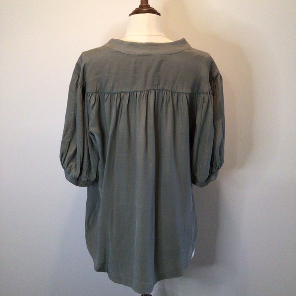 WITCHERY Womens Size 10 Green Blouse Short Sleeve Smock Top V Neck EUC - Picture 5 of 9